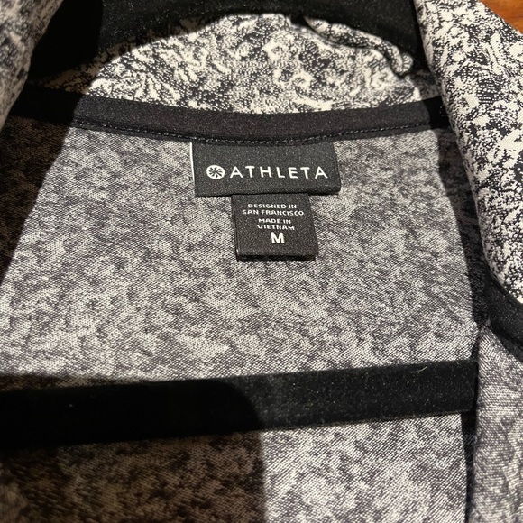 Athleta 3 piece bundle! - Picture 6 of 7